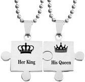 His Queen & Her King Puzzelstukken Ketting Set (Zilver kleurig) - Romantisch Liefdes Cadeau - Mannen Cadeautjes - Cadeau voor Man