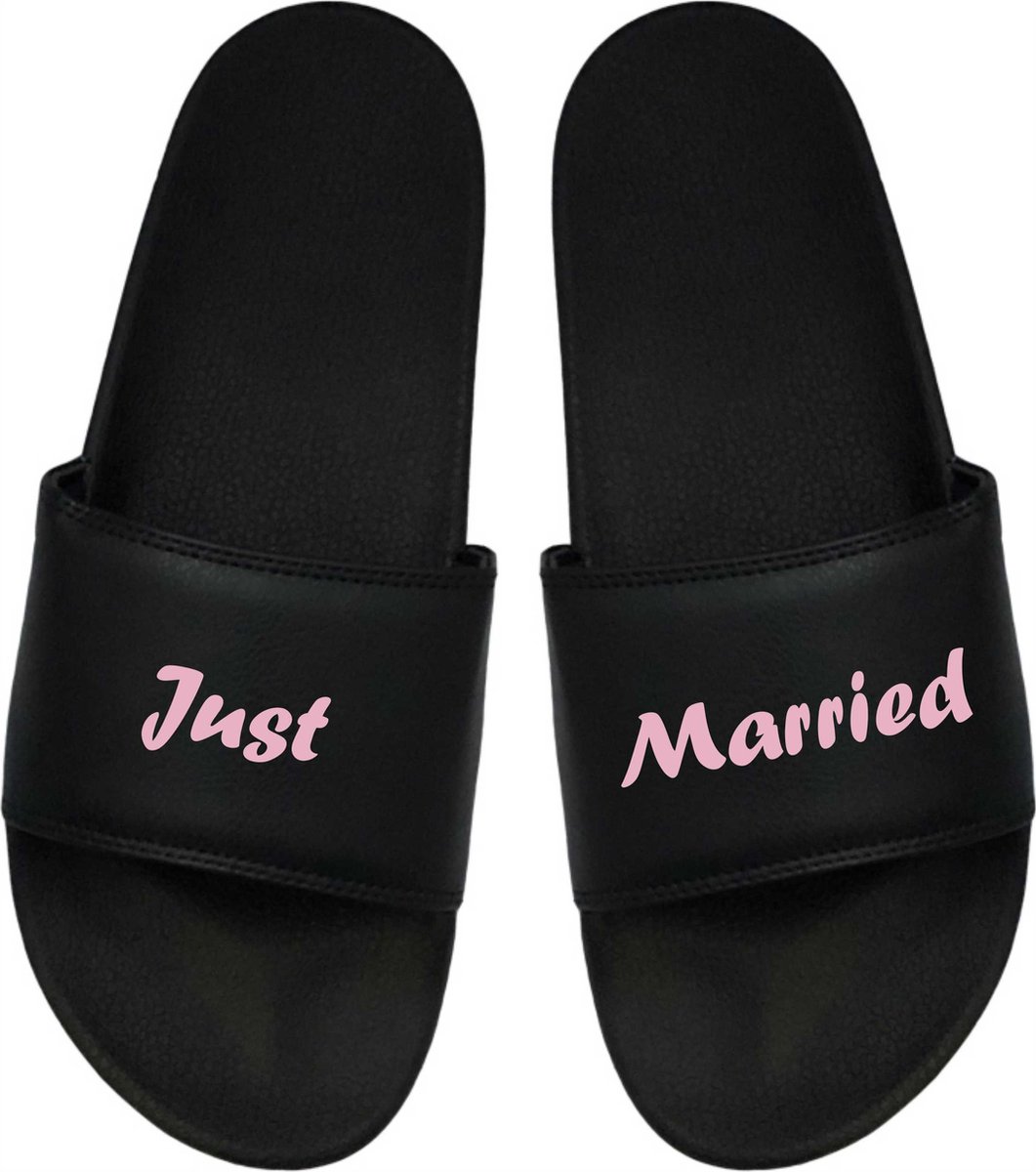 Cadeau Sint - Cadeau Kerst - Cadeau Bruiloft - Badslippers Bruiloft Vrouw - Badslippers - Bruid - (ook verkrijgbaar voor Bruidegom) 48