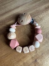 Ginaya boutique - gepersonaliseerd speenkoord ‘Mae’ zacht roze - pink - sterrenbeeld symbool - meisjes - baby - dreumes - peuter - cadeau - kraamcadeau