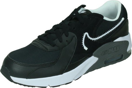 Nike air max excee in de kleur zwart.