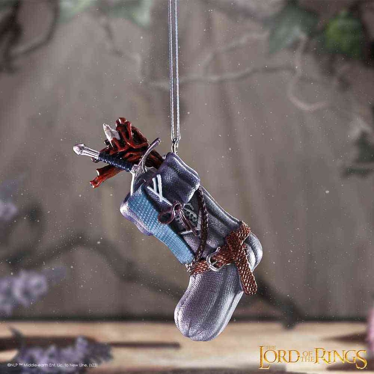 Boule à Neige Seigneur Des Anneaux Frodo - Licence Officielle - 17cm - Nemesis Now