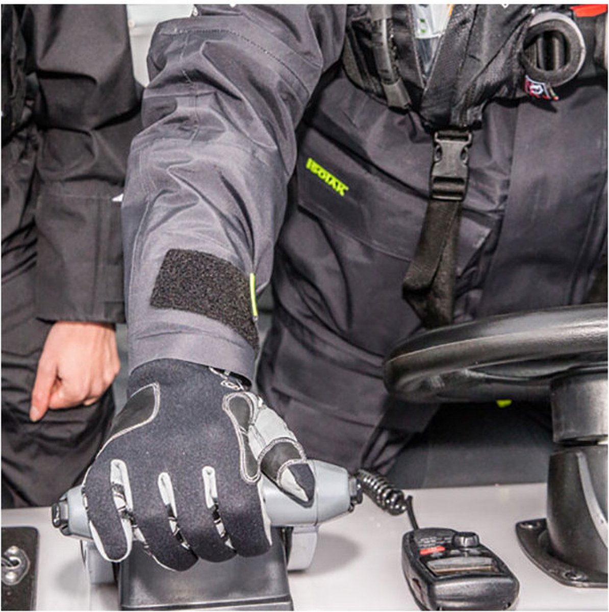 Crewsaver 3mm Tri-season Handschoenen Zwart