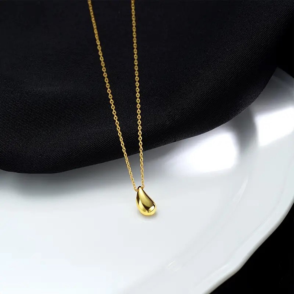 18K Gold Plated Water Druplet Pendant Necklace