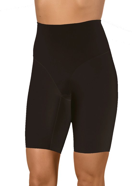 Hoge corrigerende tailleshort in huidskleur met lange pijpen tot op de knie.
