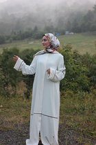 Nur Boutique Abaya Medina - wit/zwart - maat 42-44 (maat 2) - Islamitische kleding - Bedekte kleding - Gebedskleding - Moslima - Crepe