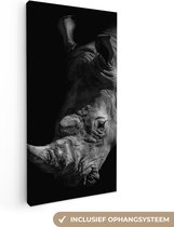 Tableau sur toile Gros plan rhinocéros sur fond noir en noir et blanc - 20x40 cm - Décoration murale