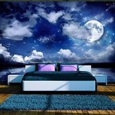 Fotobehangkoning - Behang - Vliesbehang - Fotobehang Magische Nacht - Sterren en Wolken - 100 x 70 cm