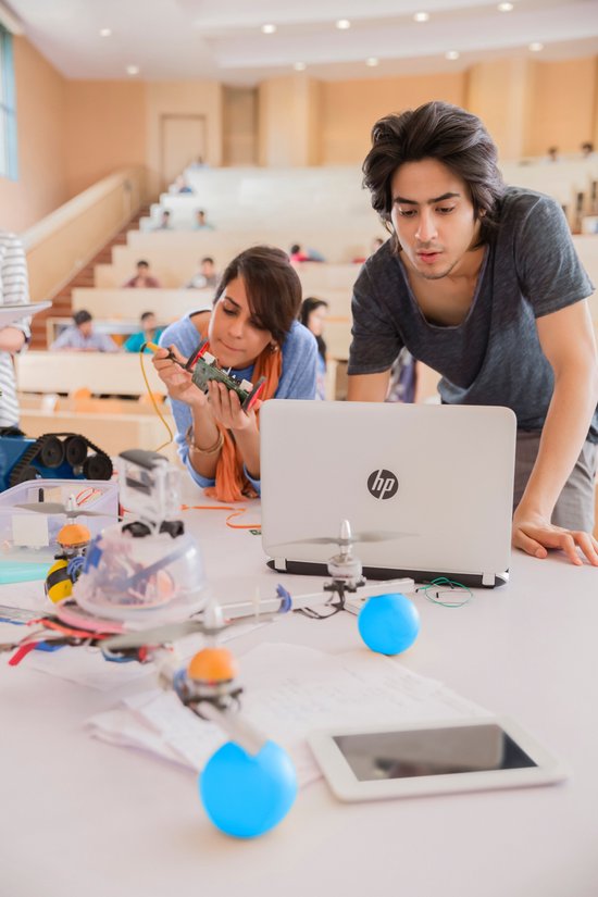 HP EliteBook 830 G7 Notebook Zilver 33,8 cm (13.3") 1920 x 1080 Pixels Intel® 10de generatie Core™ i5 8 GB DDR4-SDRAM 256 GB SSD Wi-Fi 6 (802.11ax) Windows 10 Pro - HP - Hoofdafbeelding