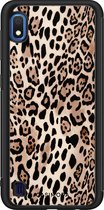 Casimoda® hoesje - Geschikt voor Samsung Galaxy A10 - Luipaard print bruin - Zwart TPU Backcover - Luipaardprint - Goudkleurig