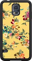 Casimoda® hoesje - Geschikt voor Samsung Galaxy S5 - Bloemen geel flowers - Zwart TPU Backcover - Bloemen - Geel
