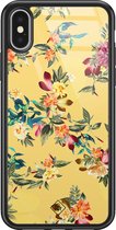 Casimoda® hoesje - Geschikt voor iPhone Xs - Bloemen geel flowers - Luxe Hard Case Zwart - Backcover telefoonhoesje - Geel