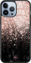 Casimoda® hoesje - Geschikt voor iPhone 13 Pro Max - Marmer Twist - Luxe Hard Case Zwart - Backcover telefoonhoesje - Zwart
