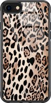 Casimoda® hoesje - Geschikt voor iPhone 8 - Luipaard print bruin - Luxe Hard Case Zwart - Backcover telefoonhoesje - Bruin/beige
