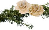 Kerstboom bloemen op clip - 2x stuks - goud - kunststof - 9 cm
