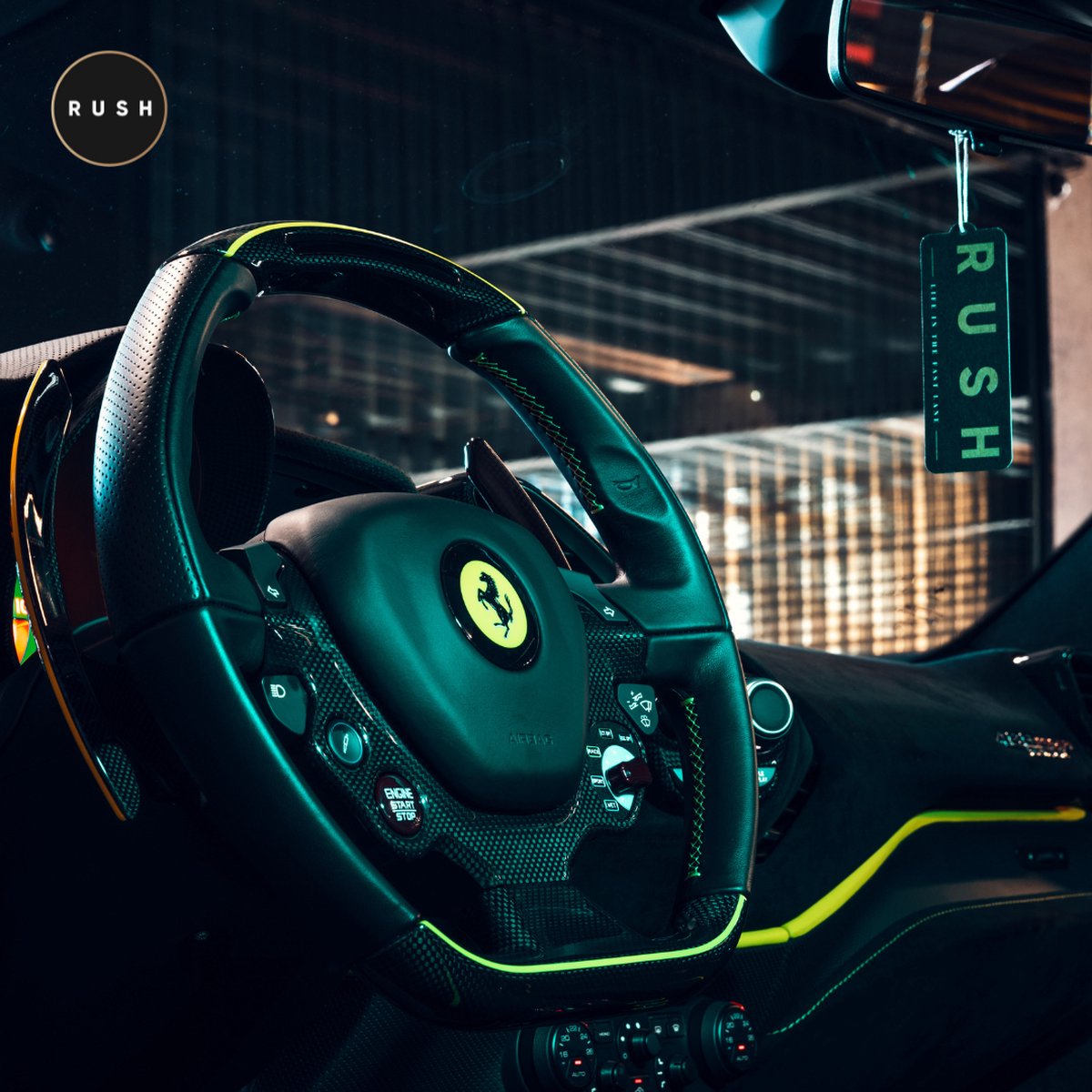 RUSH Interior Clean - interieurreiniger auto - 300 ml - Reinigt veilig en grondig - Laagschuimend en een frisse geur - Laat geen strepen/vlekken achter - auto schoonmaken – foto 6