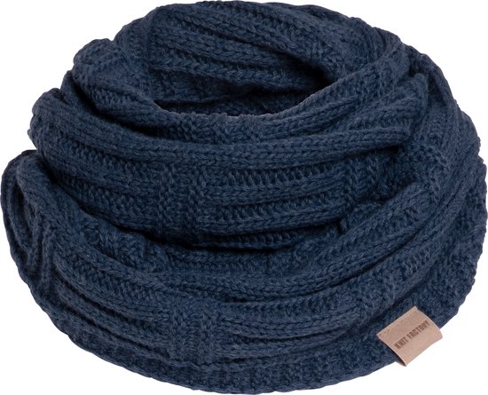 Knit Factory Bobby Gebreide Colsjaal Dames & Heren - Nekwarmer Ronde Sjaal - Nekwarmer - Wollen Sjaal - Donkerblauwe colsjaal - Dames sjaal - Heren sjaal - Unisex - Jeans - One Size