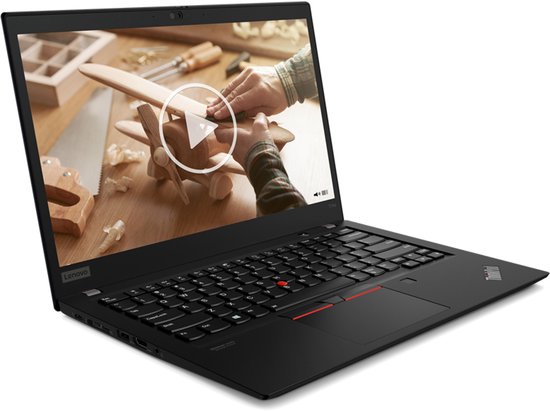 Zwarte Lenovo ThinkPad T14s laptop, open met een video-afbeelding van handen die een houten vliegtuig maken.