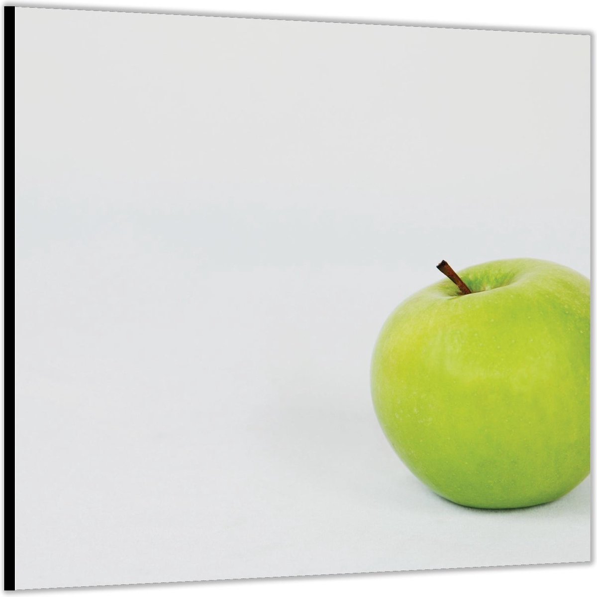 Dibond –Groene Appel met Witte Achtergrond -50x50 Foto op Aluminium (Wanddecoratie van metaal) op Prijzenvolger.com