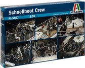 1:35 Italeri 5607 Schnellboot Crew Plastic kit
