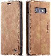 CaseMe - Samsung Galaxy S10e hoesje - Wallet Book Case - Magneetsluiting - Licht Bruin