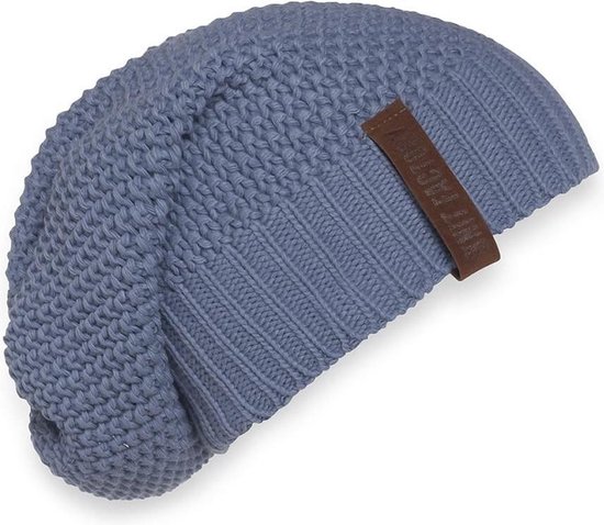 Knit Factory Coco Gebreide Muts Heren & Dames - Sloppy Beanie hat - Indigo - Warme licht blauwe Wintermuts - Unisex - One Size