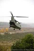 Schilderij Chinook Luchtmacht - Dibond - Defensie - 50 x 80 cm