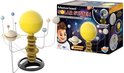 Model zonnestelsel met zon, planeten en de verpakking.