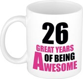 26 great years of being awesome cadeau mok / beker wit en roze