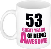 53 grandes années d'être génial mug blanc et rose - mug / tasse cadeau - 29e anniversaire / 53 ans