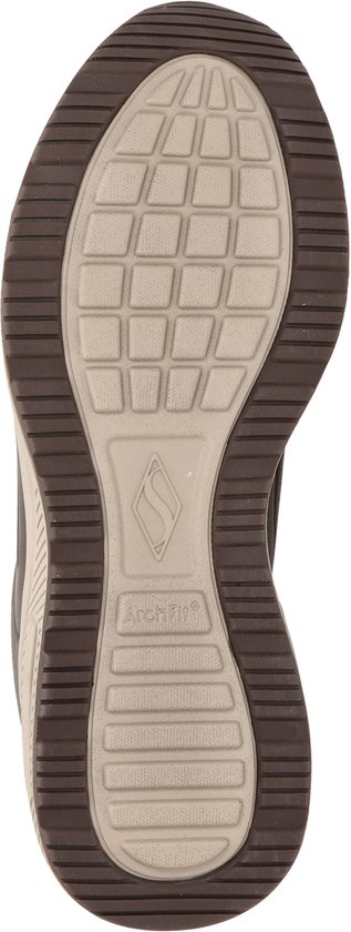Zool van een bruine Skechers sneaker met tan profiel en een centraal Arch Fit logo.