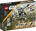 LEGO Star Wars 501st Clone Troopers Battle Pack met AT-RT walker en vier minifiguren: 501st Clone Specialist, 501st Officer en twee 501st Heavy Troopers.