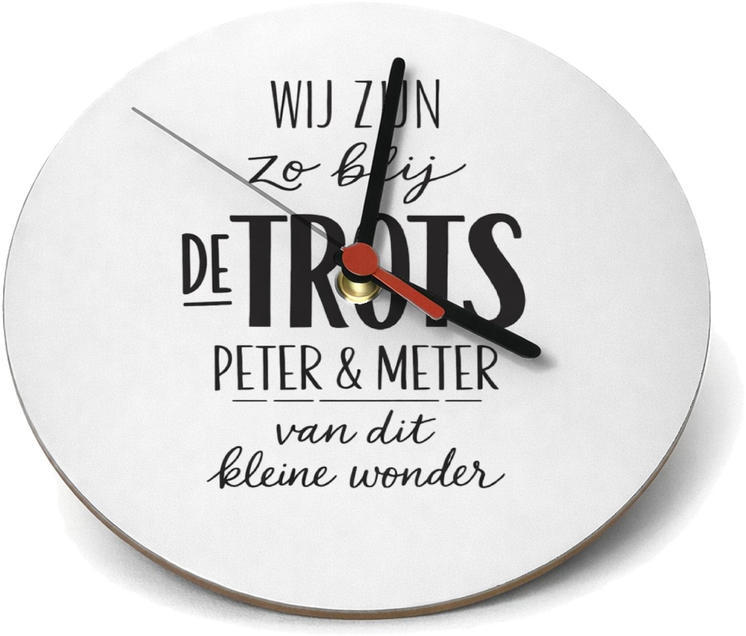 Mr Cadeautjes Klok rond Ø 19 - design Een minimalistisch babycadeau met speelse typografie en een | cadeau Wit