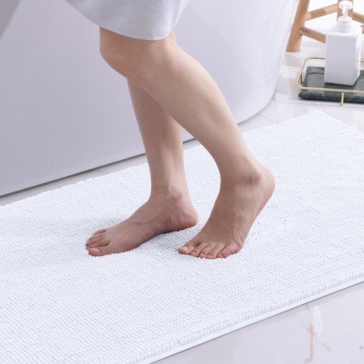 Zachte, Antislip Chenille Badmat - 60 x 120 cm - Wit - Absorberend en Wasbaar