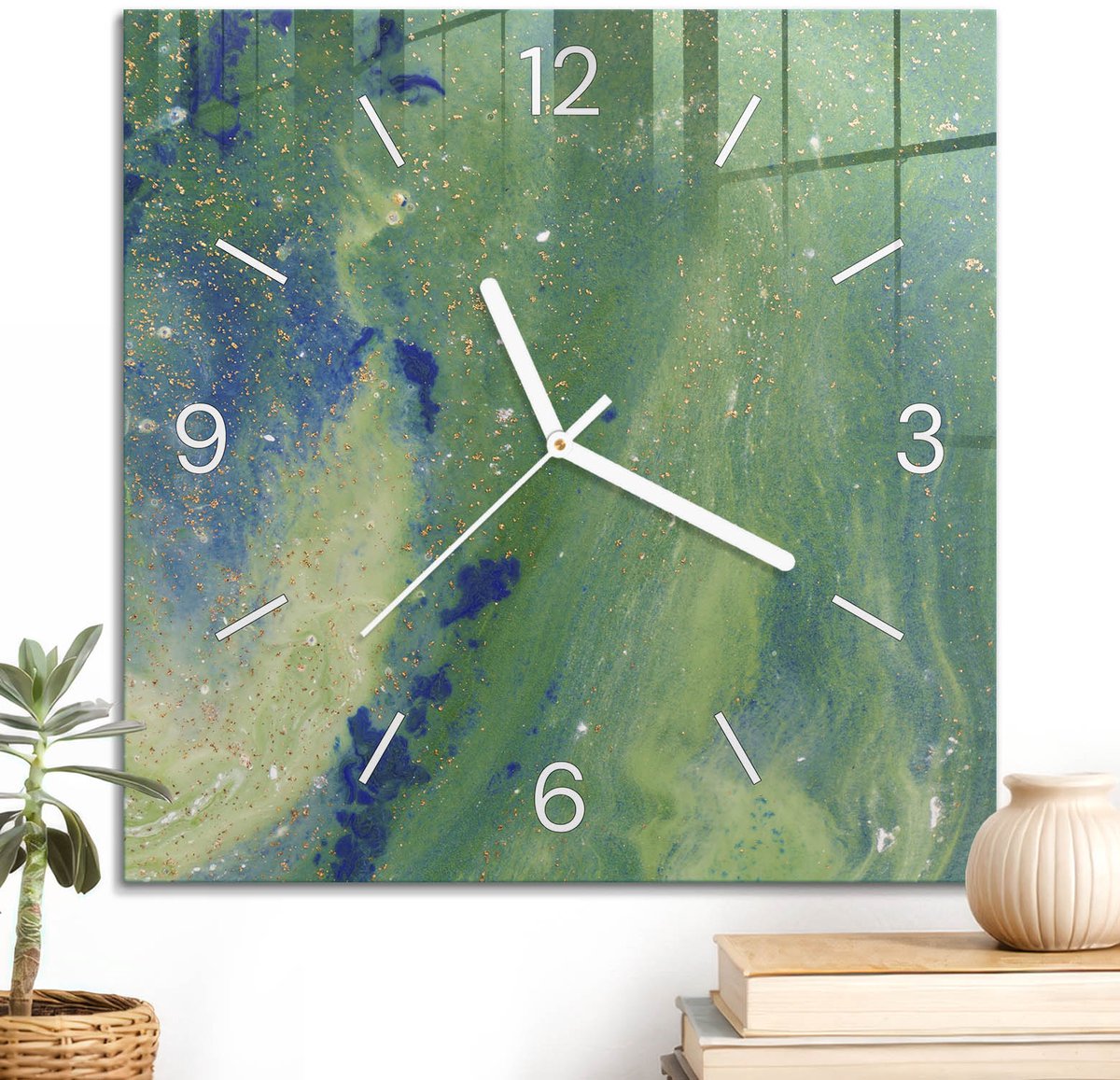 ArtPrintCave Groene Glazen Klok - 30x30 cm - Wandklok Vierkant - Groene Vortex Stille Wandklok - Kosmos Wandklok Keuken - Witte Klokwijzers