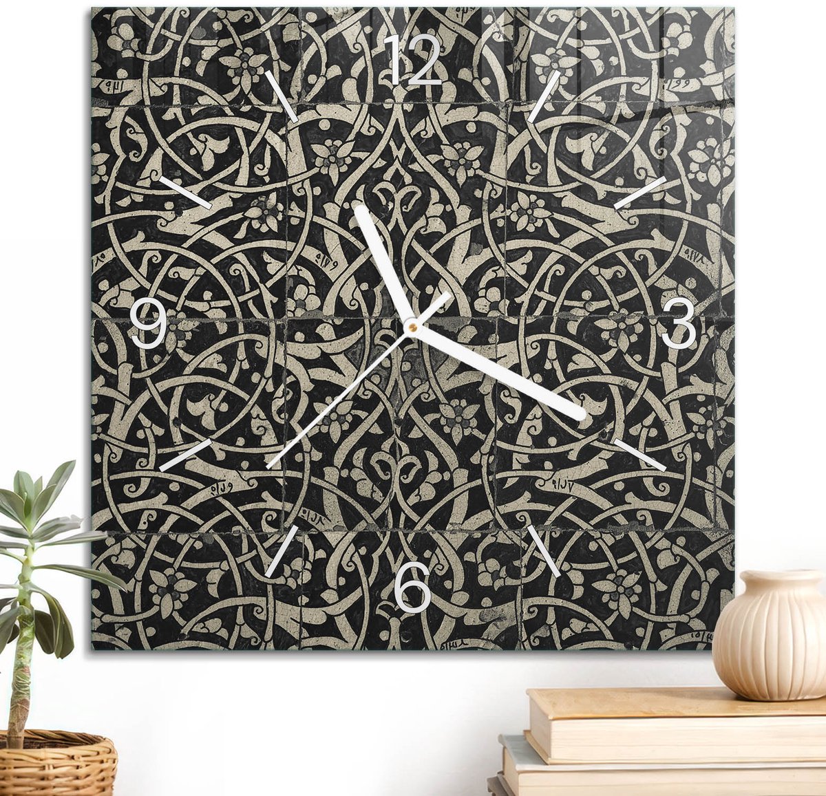 ArtPrintCave Zwart Glazen Klok - 30x30 cm - Wandklok Vierkant - Etnische Ornamenten Stille Wandklok - Kunst Wandklok Keuken - Witte Klokwijzers