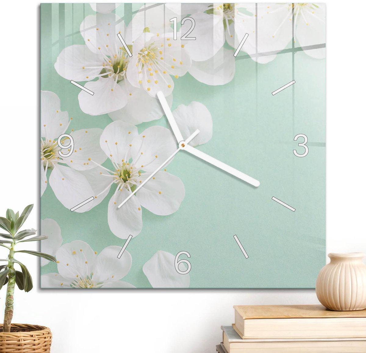 ArtPrintCave Wit Glazen Klok - 30x30 cm - Wandklok Vierkant - Bloemige Elegantie Stille Wandklok - Natuur Wandklok Keuken - Witte Klokwijzers