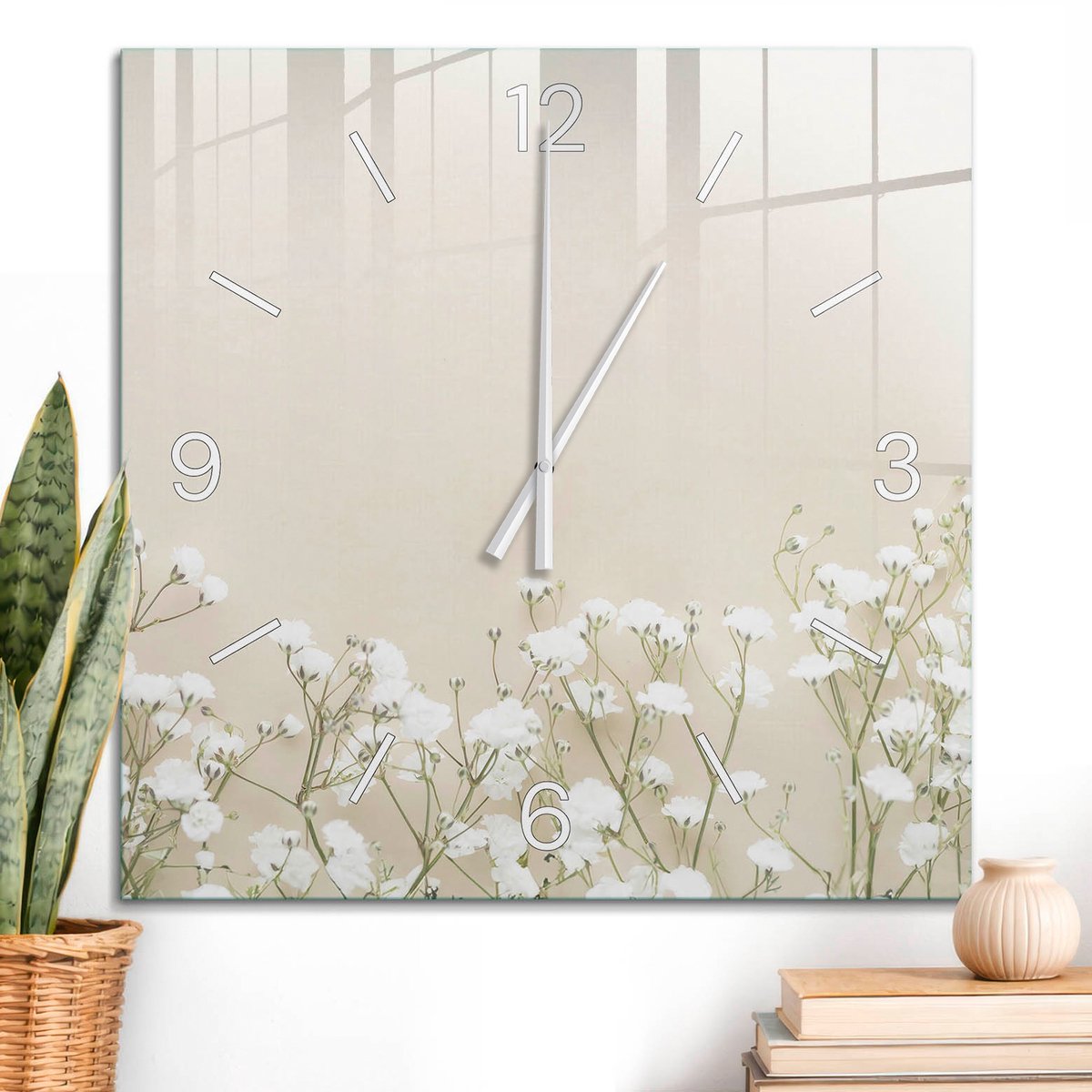 ArtPrintCave Beige Glazen Klok - 60x60 cm - Wandklok Vierkant - Bloemrijk Minimalisme Wandklok Keuken - Natuur Unieke Klok - Witte Klokwijzers