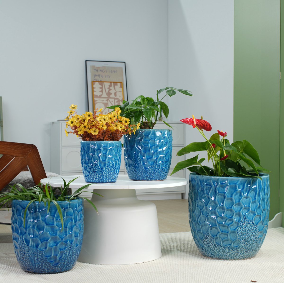 Bloempotset Handgemaakt – 4 Delig Ø 38 30 22,5 en 18 cm – Keramiek – Glanzend Blauw – Voor Binnen en Buiten – Met Reliëf