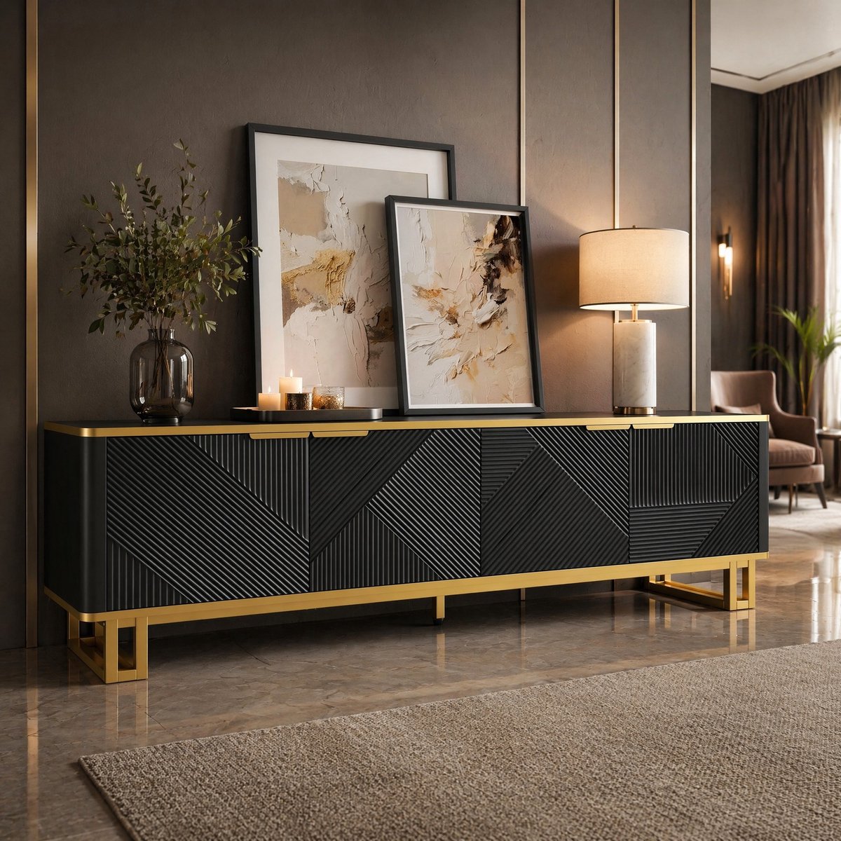 MEUNIQ TV-meubel 160 cm met vier deuren, open opbergruimte en kabeldoorvoer, geometrisch reliëf, MDF en metalen frame, zwart en goud