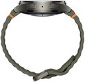 Zijaanzicht van de Samsung Galaxy Watch7 40mm, focus op de groene horlogekast en de knoppen aan de zijkant.