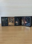 Collector box met drie IVANKART Construction Series decks: Steen & Glas, Hout en Metaal edities.