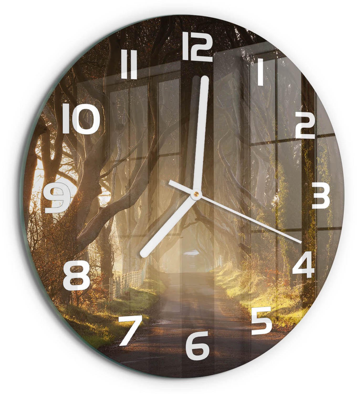 TULUP Wandklok - Mist in het bos Klok Glas Met Opdruk - fi30 cm - Bruin Moderne Wandklok Glas - Witte handen - Ronde Klok - Decoratieve Glazen Klok - Glazen Wandklok Design