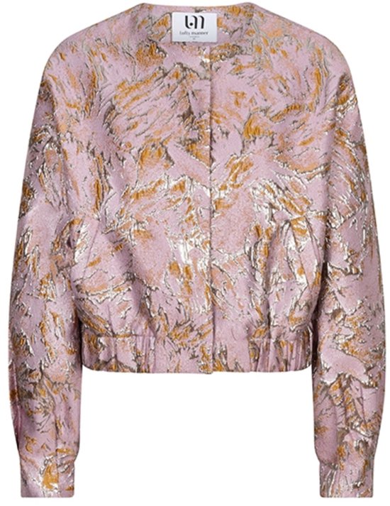 Roze jacquard bomberjack met zilverkleurig patroon en Lofty Manner label in de kraag.