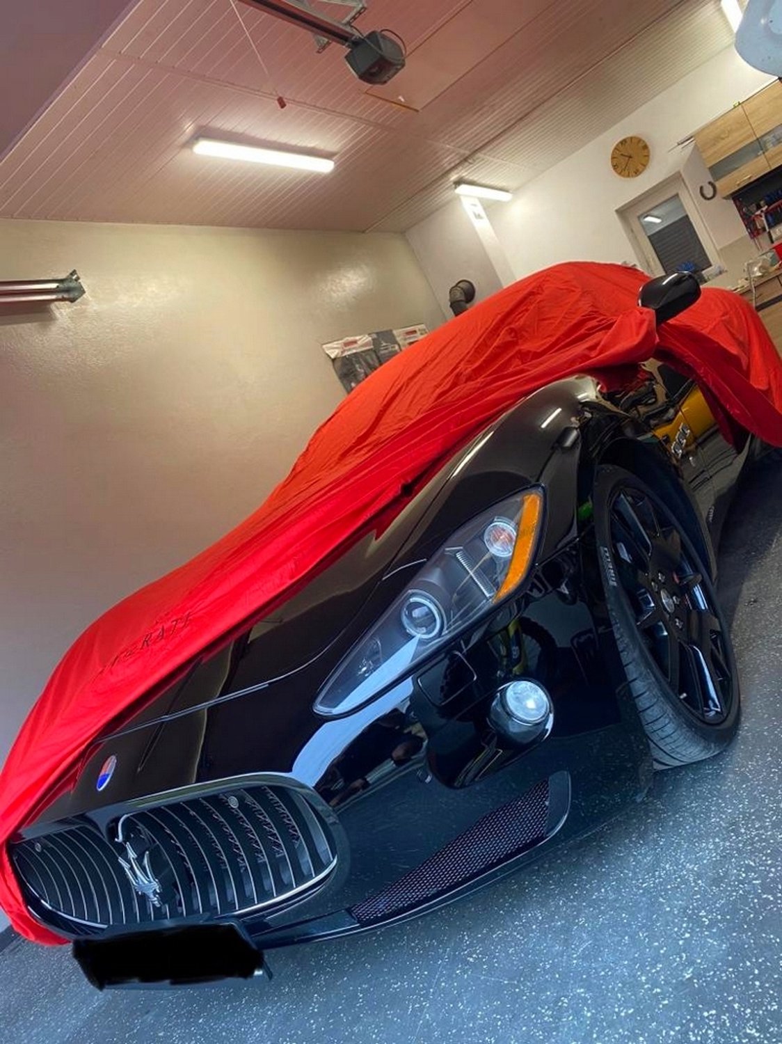 Op maat gemaakte autohoes voor Maserati Granturismo