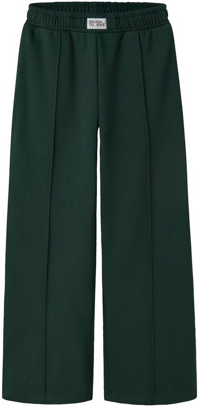 Donkergroene joggingbroek met wijde pijpen, elastische tailleband en label met tekst SECOND TO NONE.