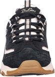 Voorkant van zwarte Skechers D'Lites met witte, beige en luipaardprint accenten.