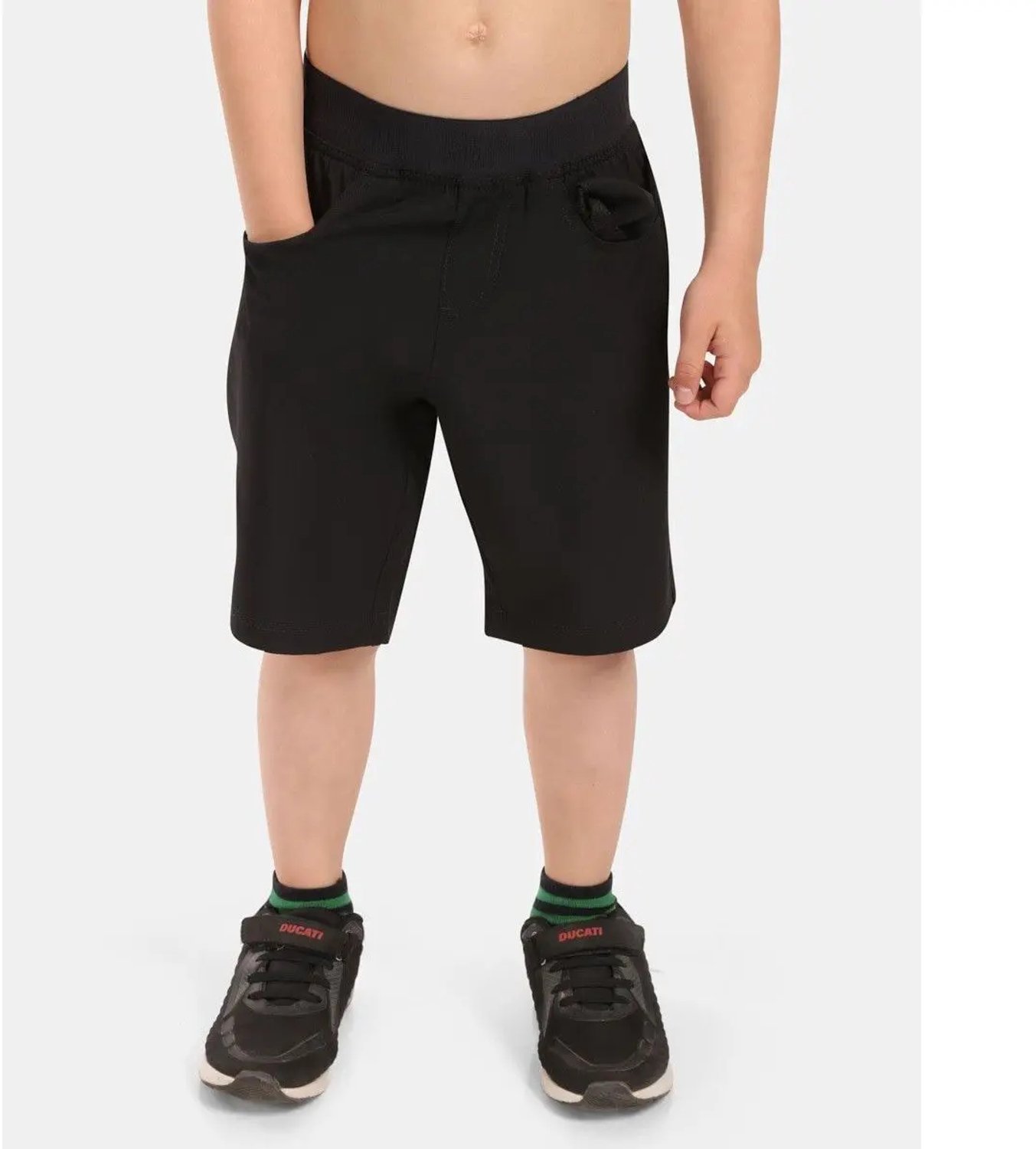 Kinderwandelshort Kilpi Mole Zwart