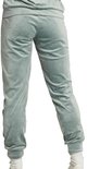 Grijsblauw Apollo velours huispak, detail van de broek met elastische boorden aan de onderzijde.