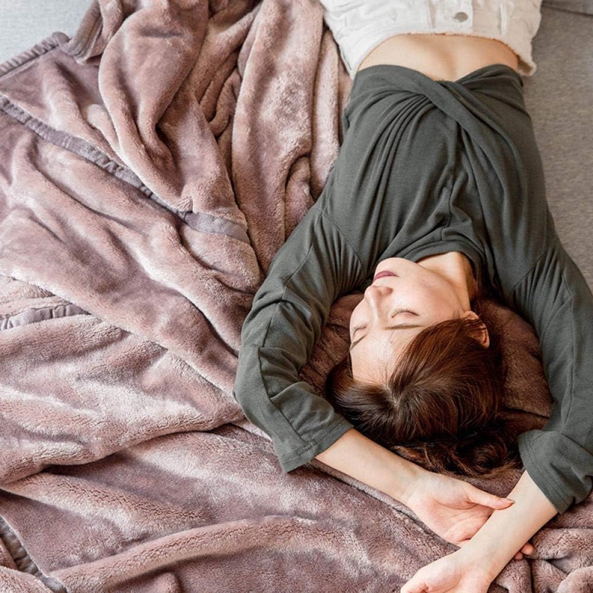 Fleece werpdekens Reisformaat - Superzachte donzige warme stevige bedspreien voor bank Microfiber deken -Lotus root koffie_140 × 200 cm 2,8 kg