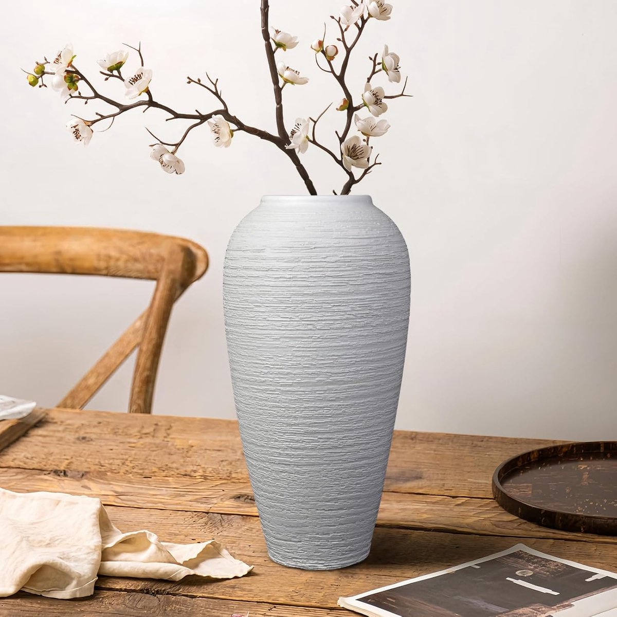 SnelShoppen - Witte Rustieke Keramische Vaas Vintage Bloemvaas 34 cm - Terracotta Hoge Bodem Boerderij Stijl voor Minimalisme Thuisdecor - Middelstuk
